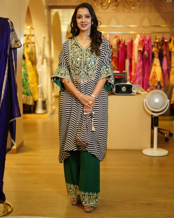 Black And White Choga Set
