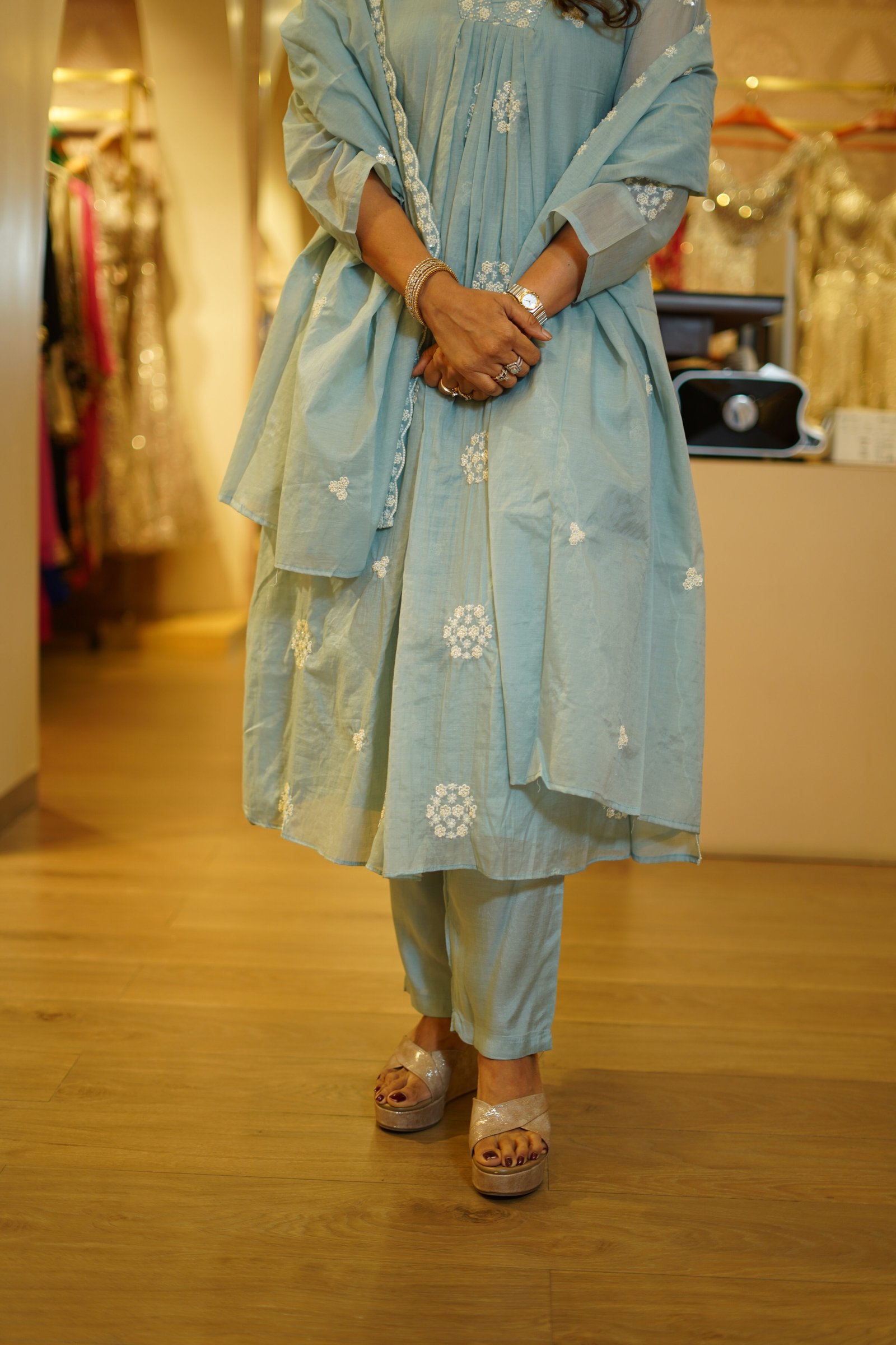 Mul Chanderi Floral Embroidered Kurta